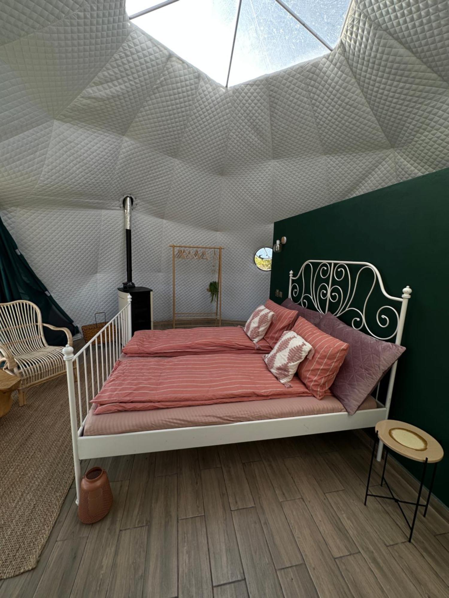 The Frog Glamping Ξενοδοχείο Horezu Εξωτερικό φωτογραφία