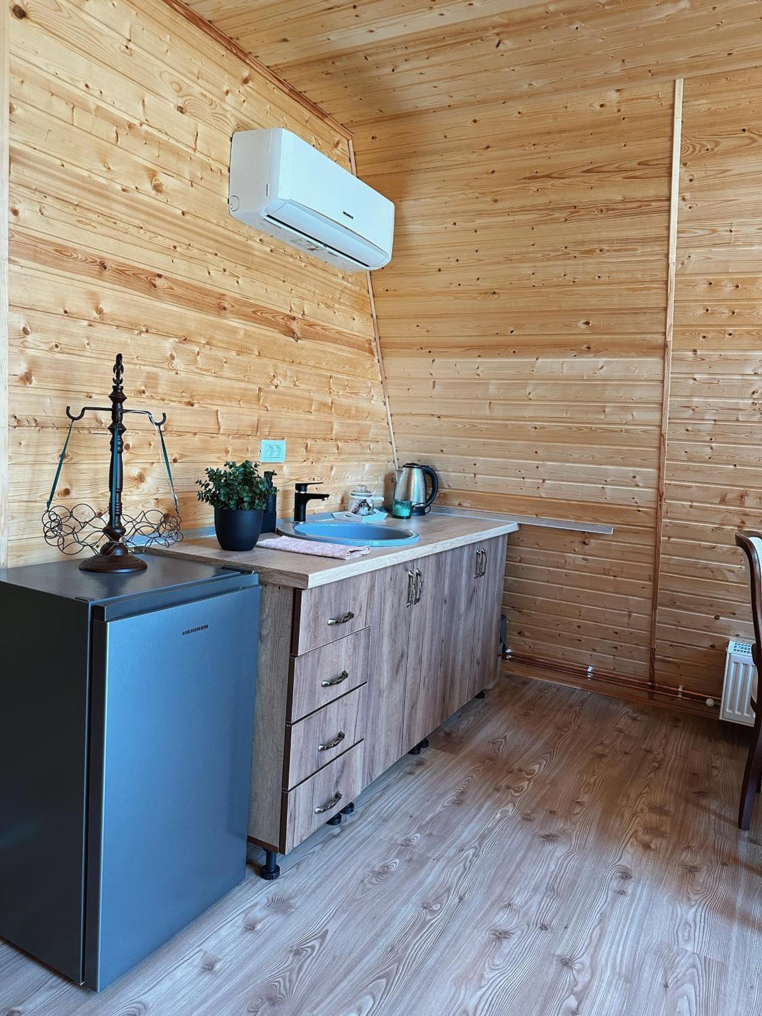 The Frog Glamping Ξενοδοχείο Horezu Εξωτερικό φωτογραφία